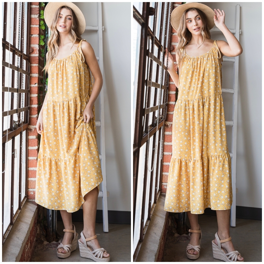 Feminine Boho Chic Yellow Floral Relaxed Fit Tiered Maxi Dress - Picture 5 of 8